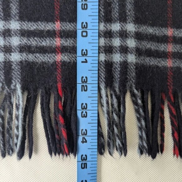 BURBERRY London Classic Nova Check Knit 100% Lambs Wool Fringe Black SCARF - Picture 5 of 6